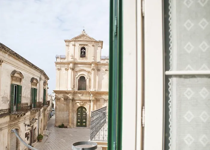 Palazzo Conti & Hotel 3*